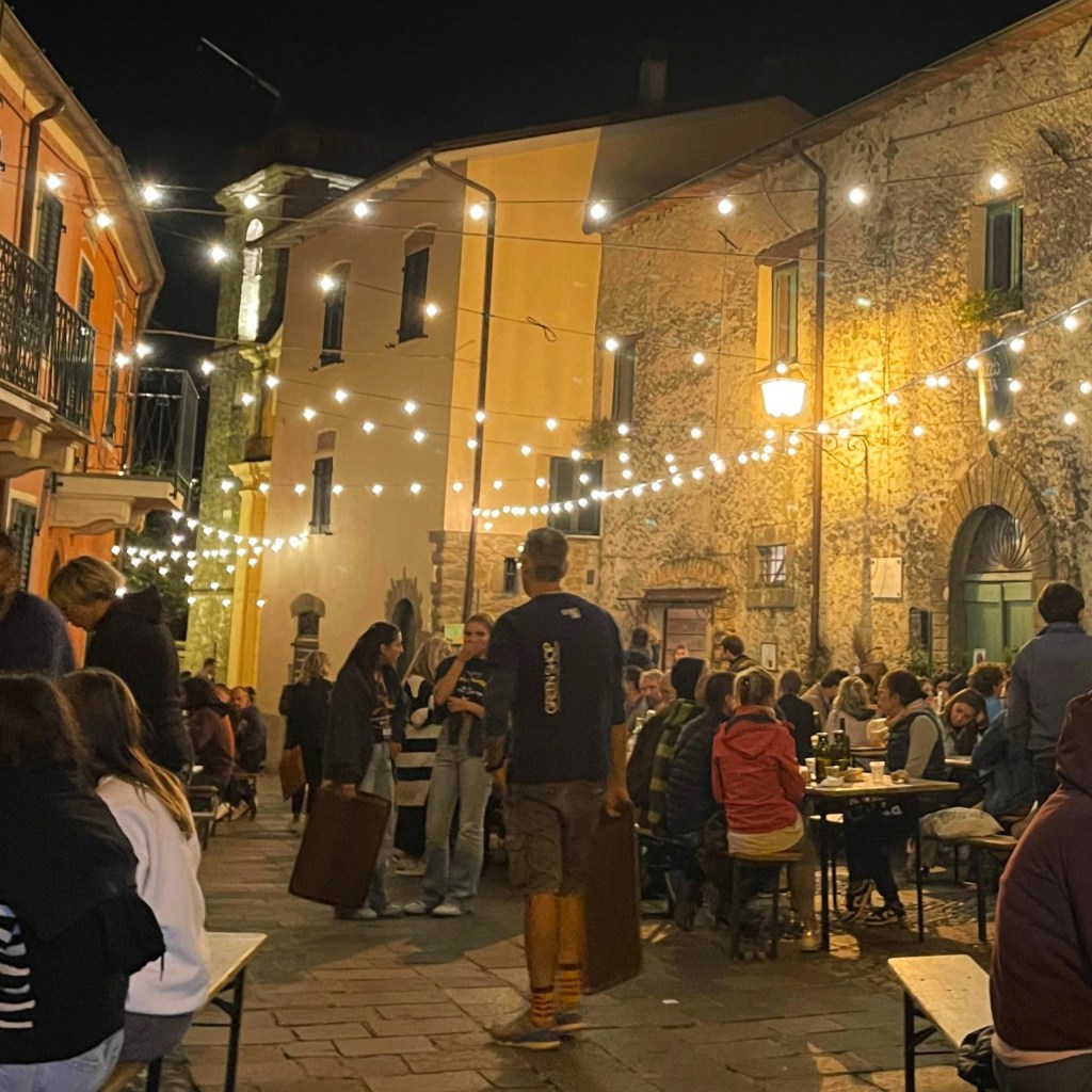 Italialainen yhteisöllisyys